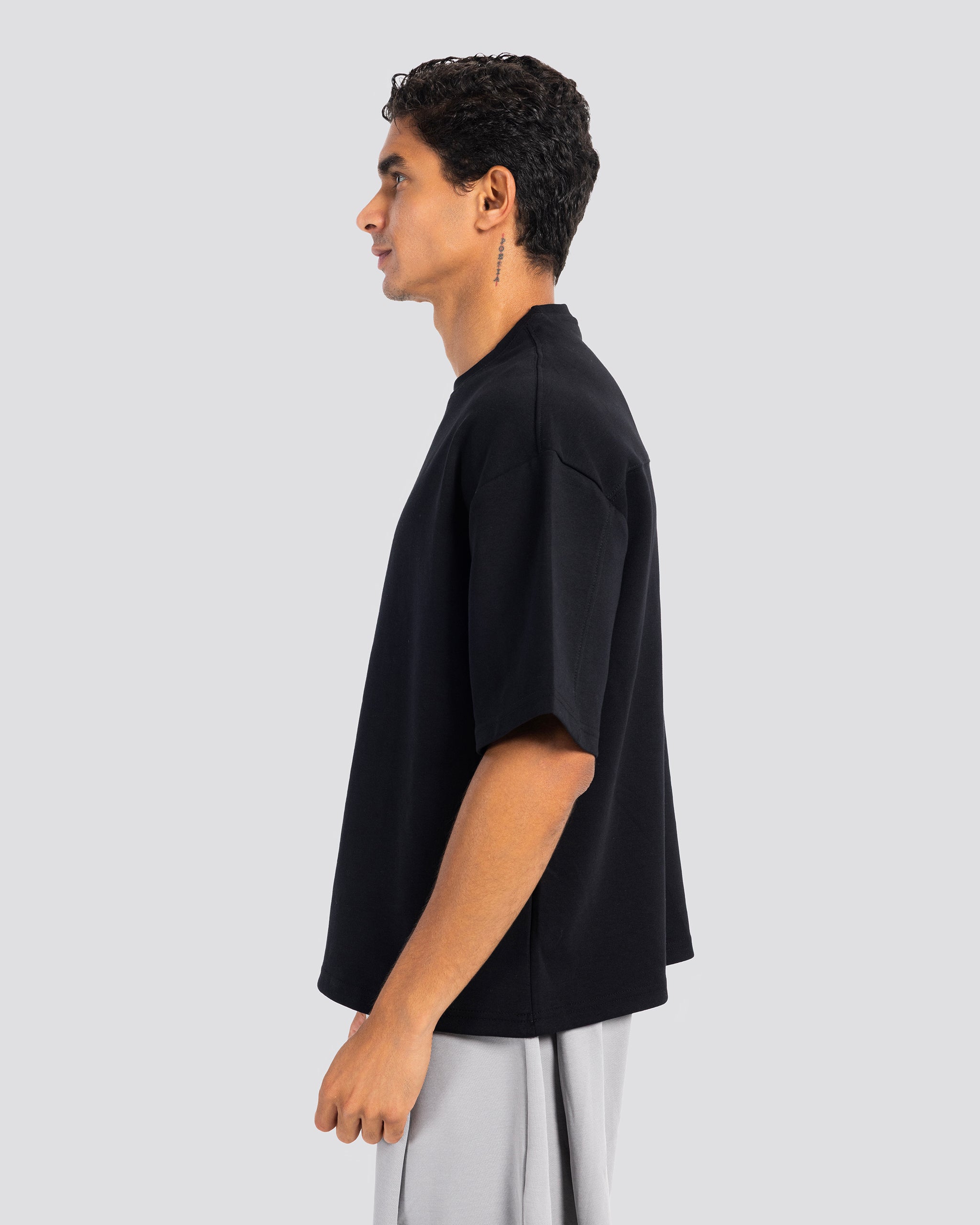 Boxy-Fit Main Ant! T-shirt - Black