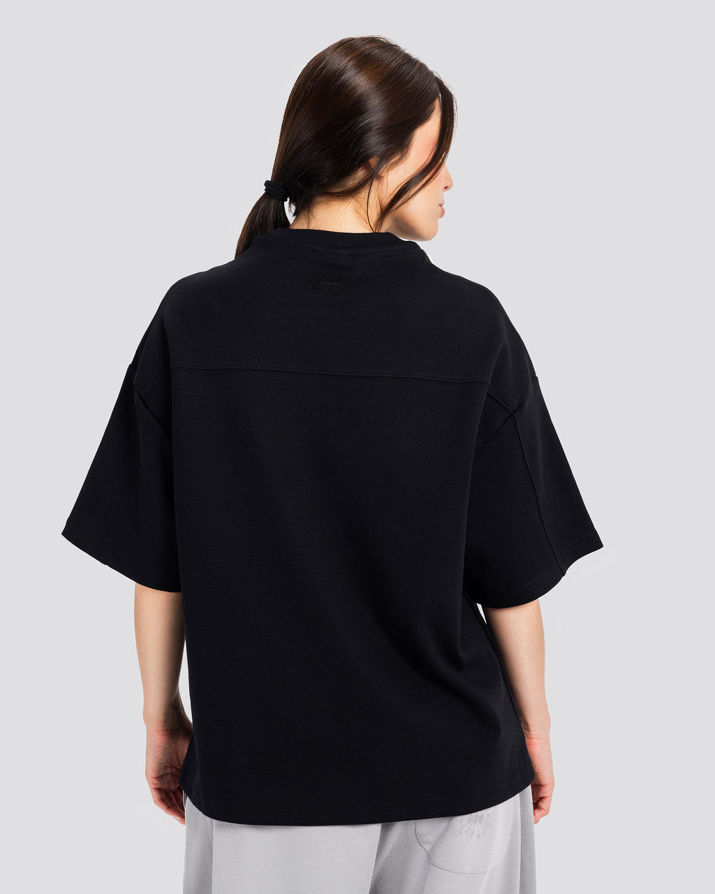 Boxy-Fit Main Ant! T-shirt - Black