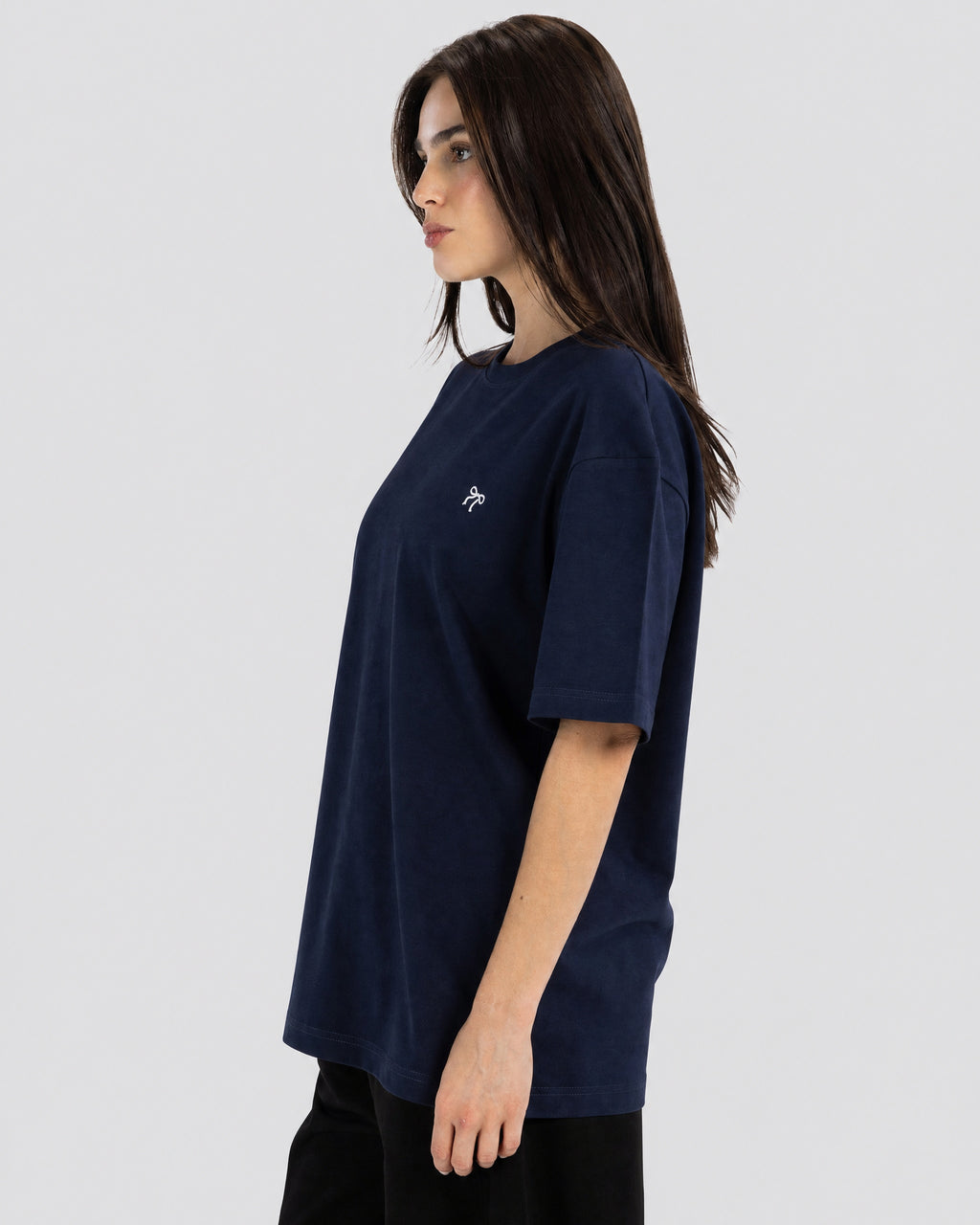 Ribbon Bow Oversize T-Shirt – Anti Basic streetwear Egypt (photo 2)