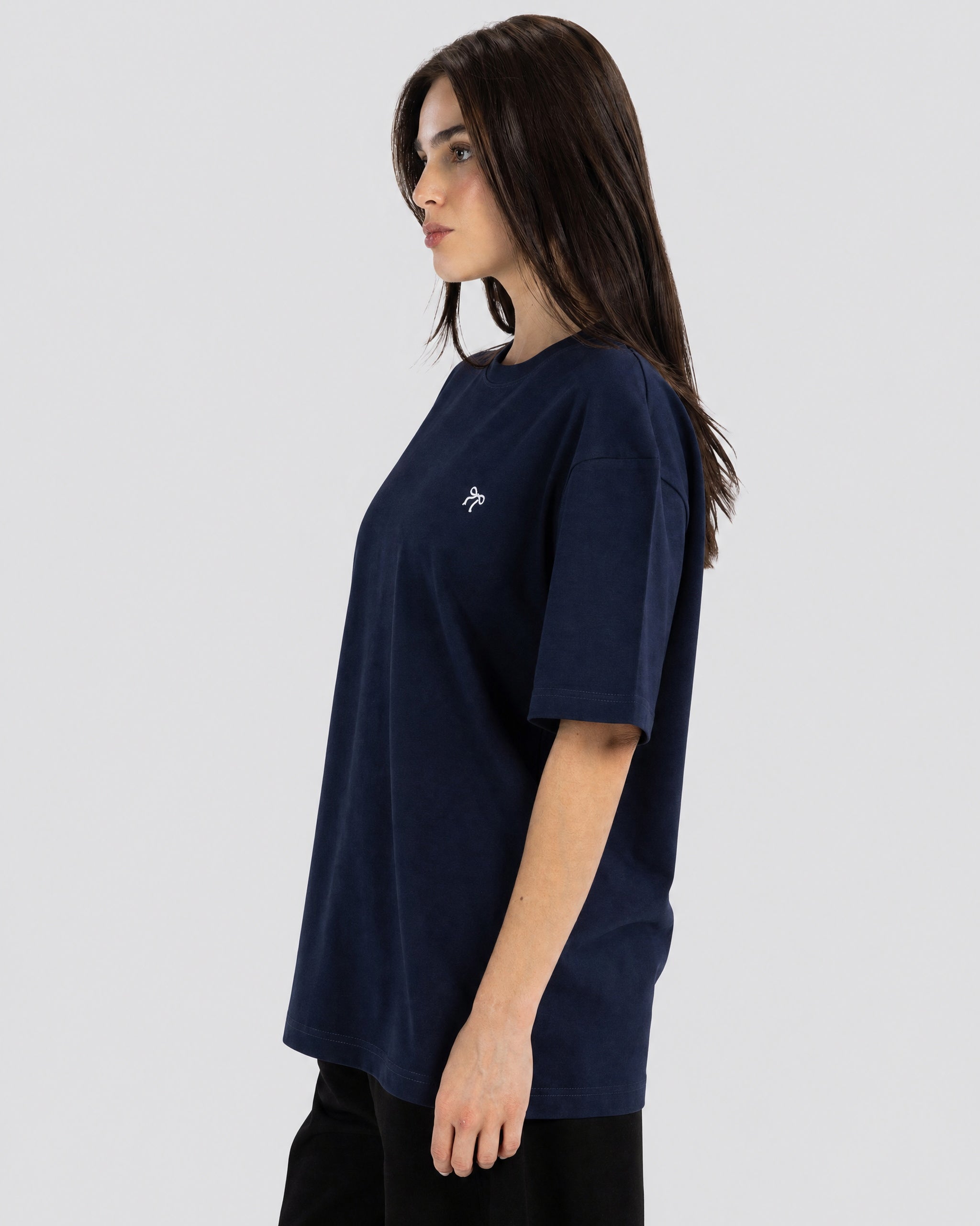 Ribbon Bow Oversize T-Shirt – Anti Basic streetwear Egypt (photo 2)