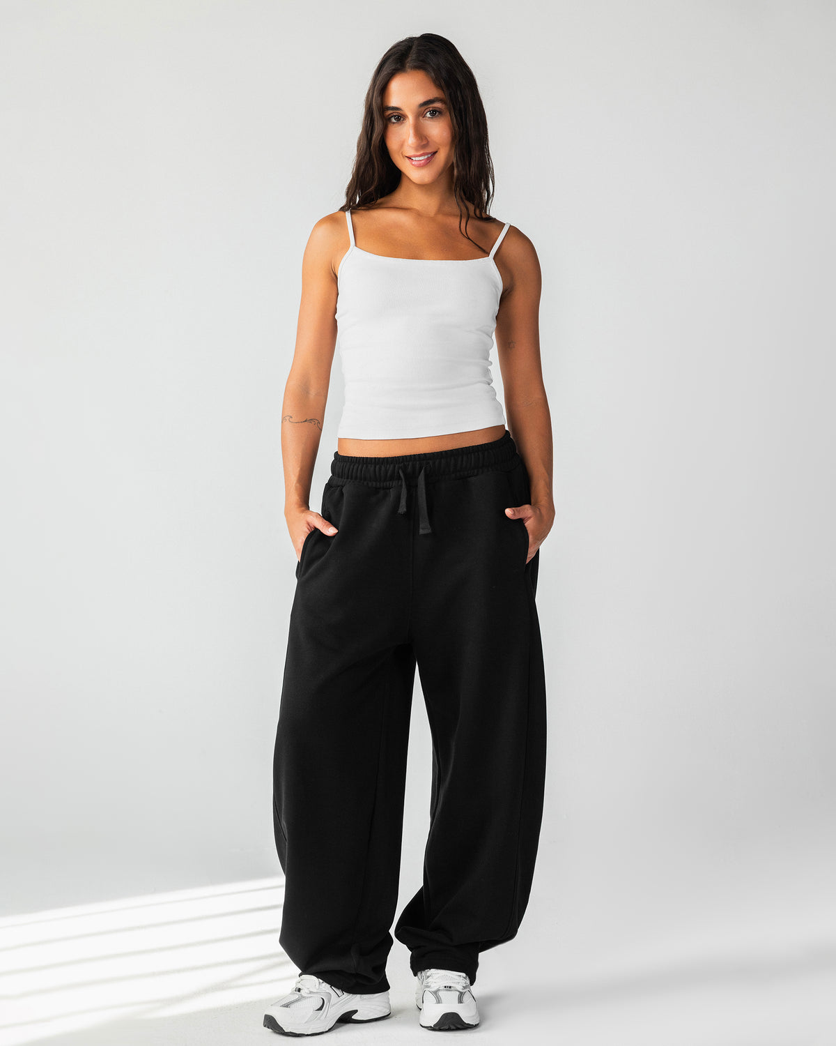 Sweat pants balloon – Black – Anti Basic streetwear Egypt (photo 1)