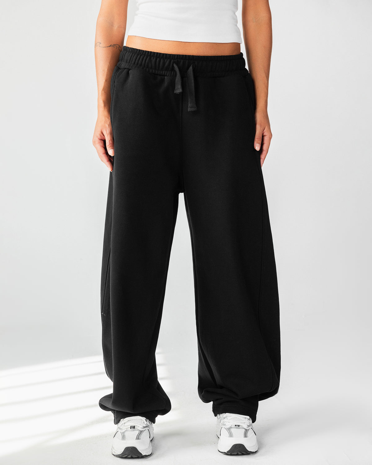 Sweat pants balloon – Black – Anti Basic streetwear Egypt (photo 3)
