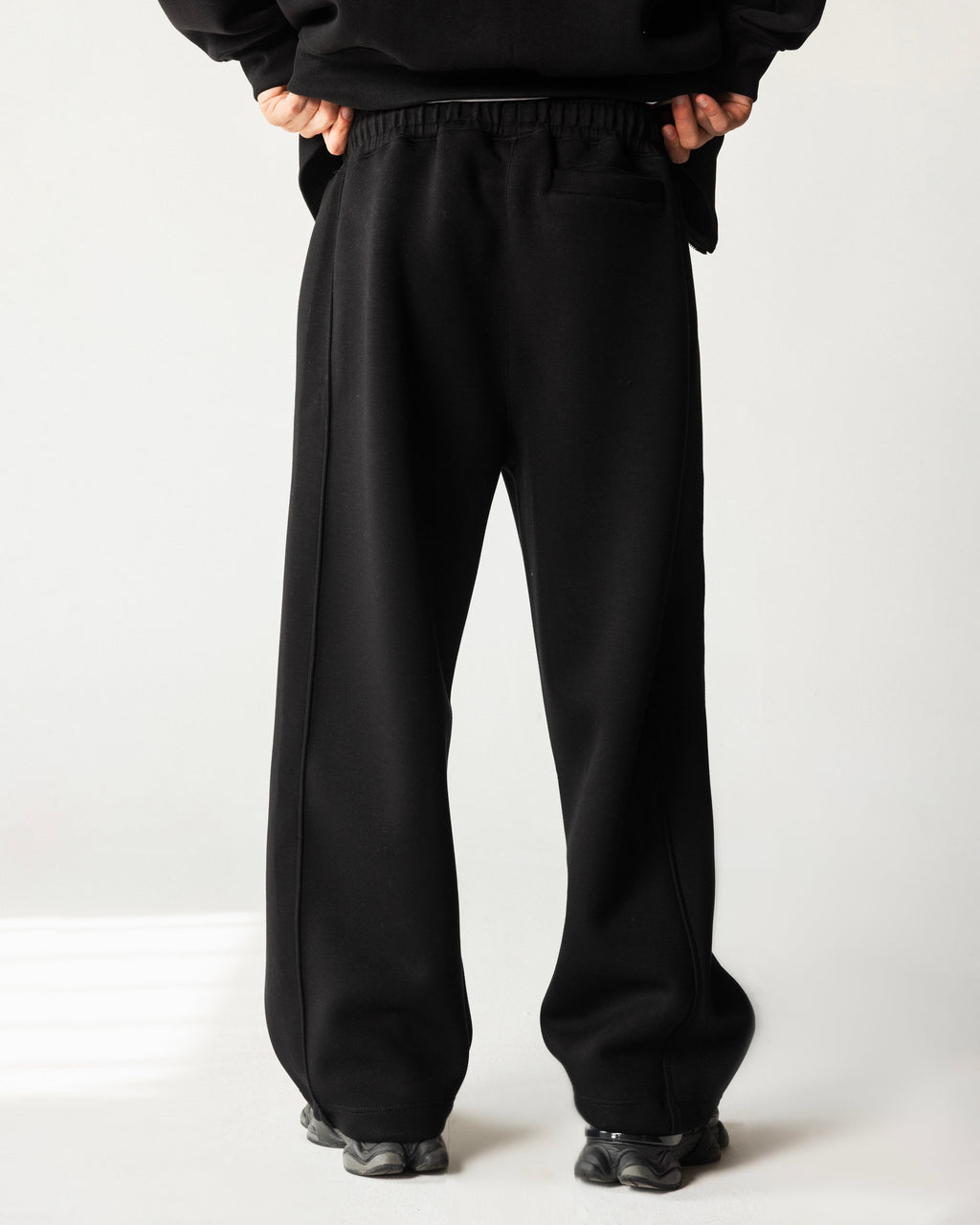 Flexi Baggy Fit Sweatpants – Black – Anti Basic streetwear Egypt (photo 6)