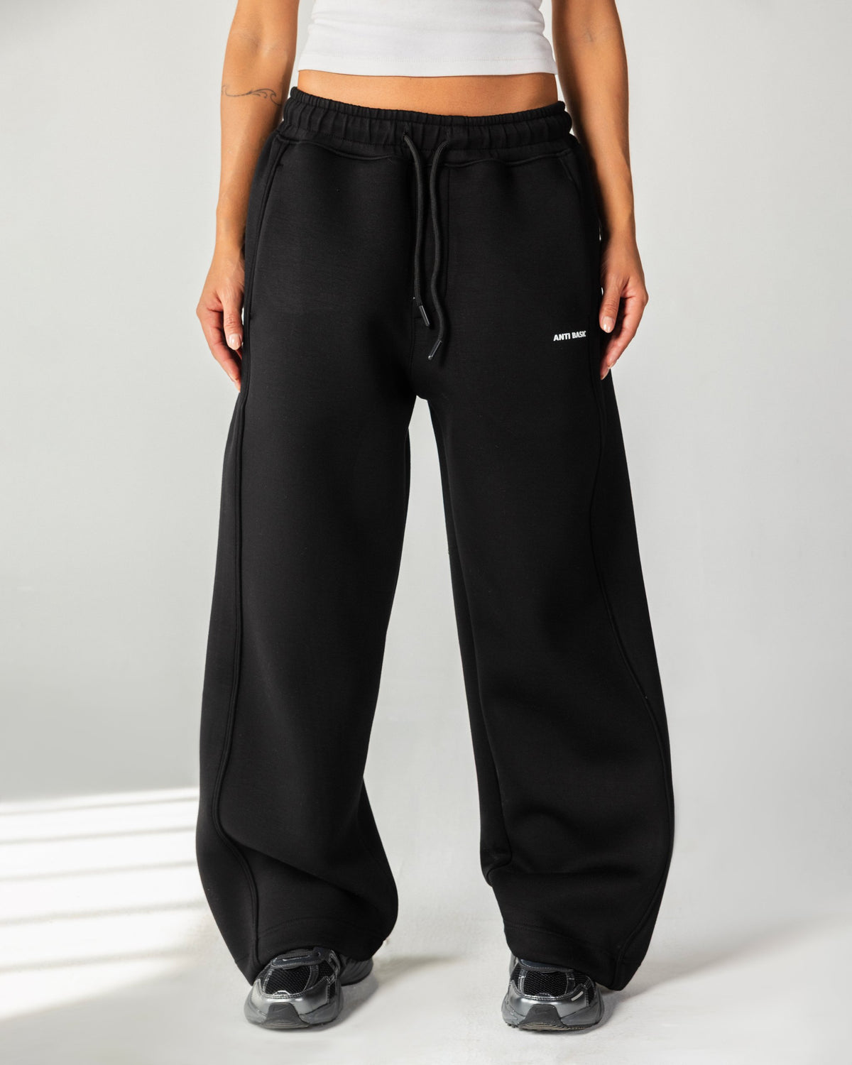 Flexi Baggy Fit Sweatpants – Black – Anti Basic streetwear Egypt (photo 13)