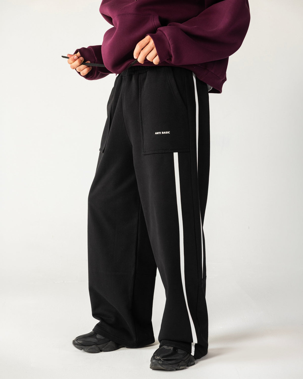Statement Wide Leg Sweatpants – Black – Anti Basic streetwear Egypt (photo 9)